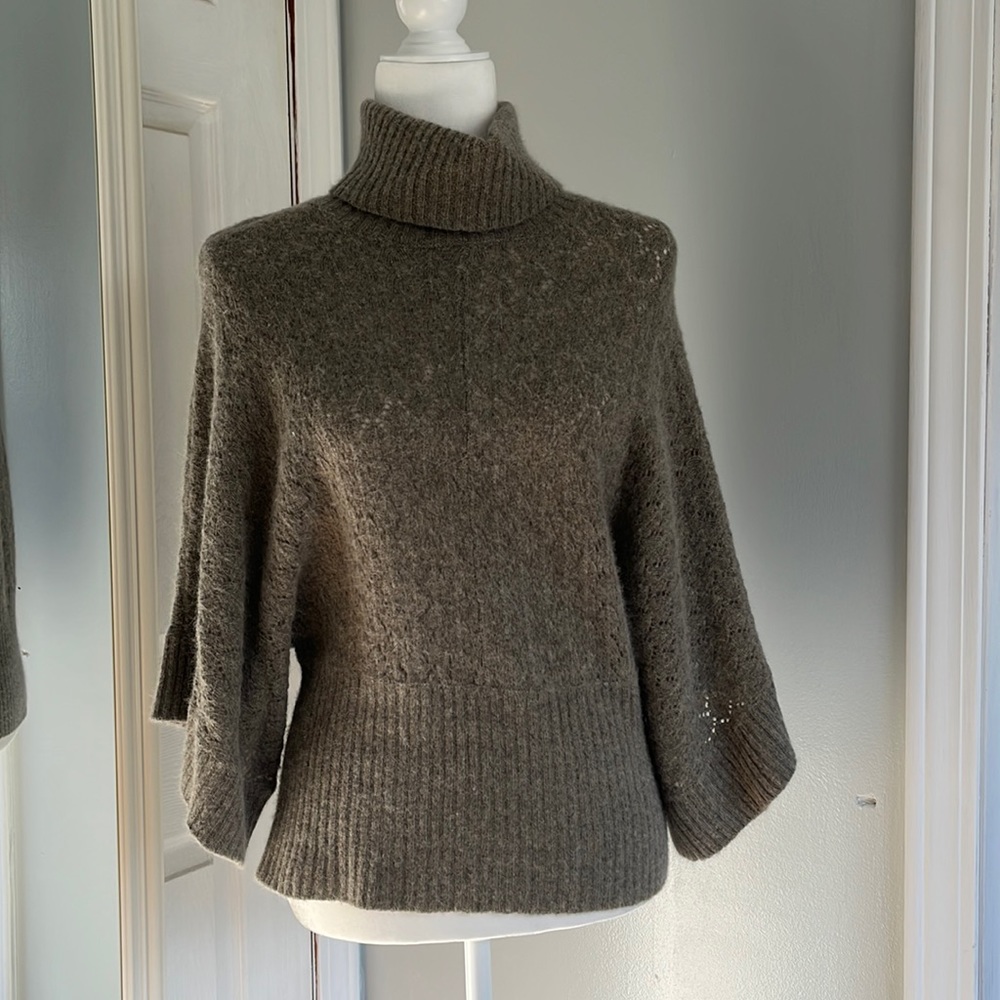Lovely dolman sleeve sweater